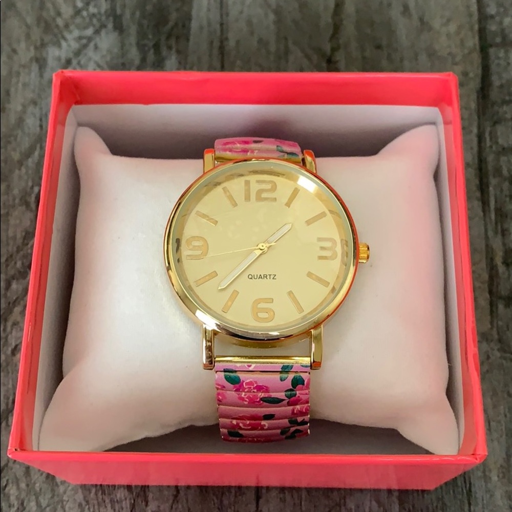 Adjustable pink rose watch